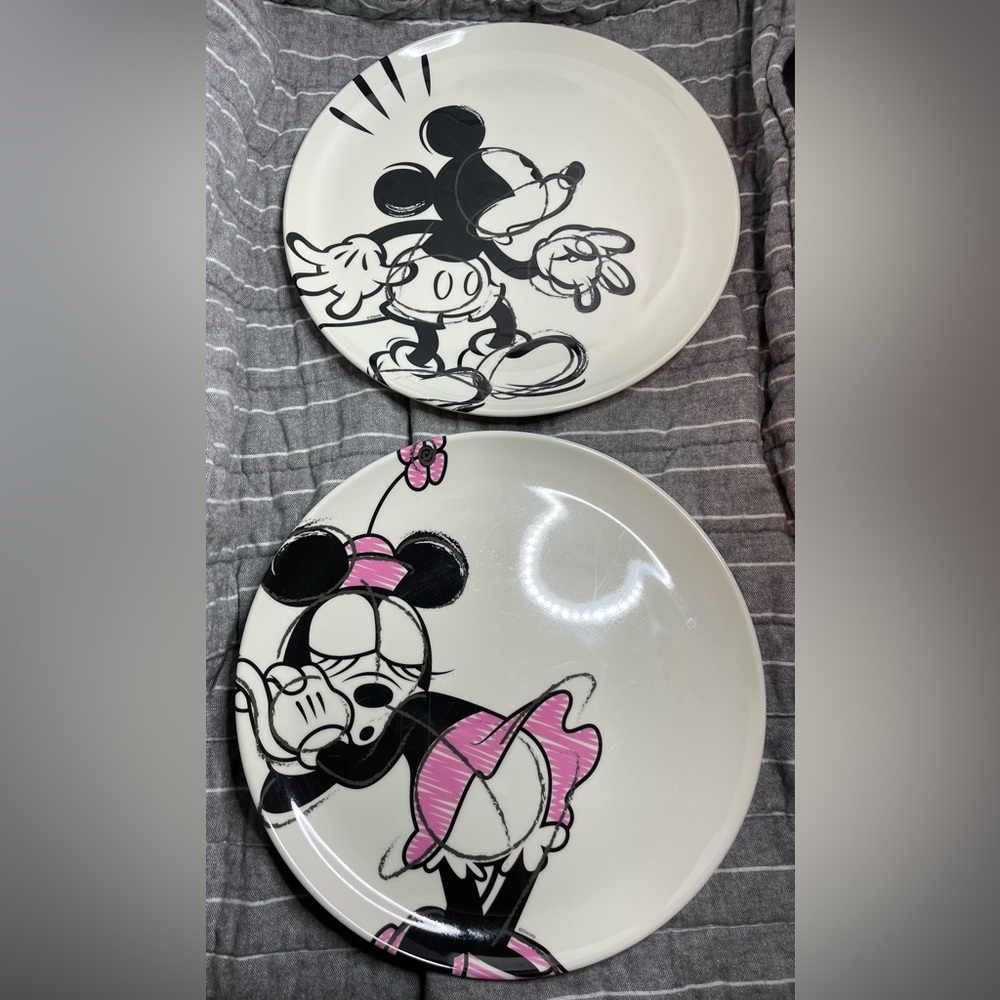 Vintage Sketchbook Mickey and Minnie Mouse w/ Pooh & Piglet Plates Set of 4